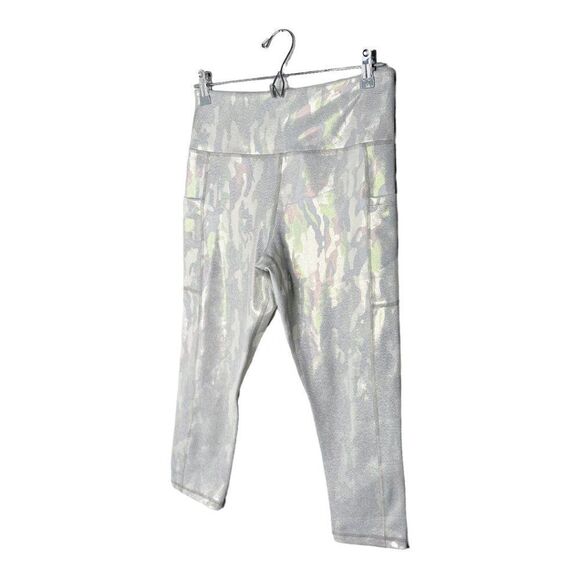 ZYIA Silver Camo Pocket Capri Legging  - Picture 3 of 7